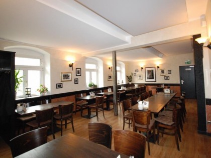 Foto: Reitersch&amp;auml;nke Kranichsteiner Hof